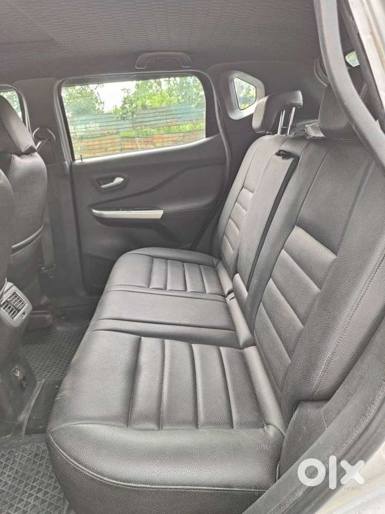 Nissan Magnite 1.0 Xv Premium, 2021, Petrol