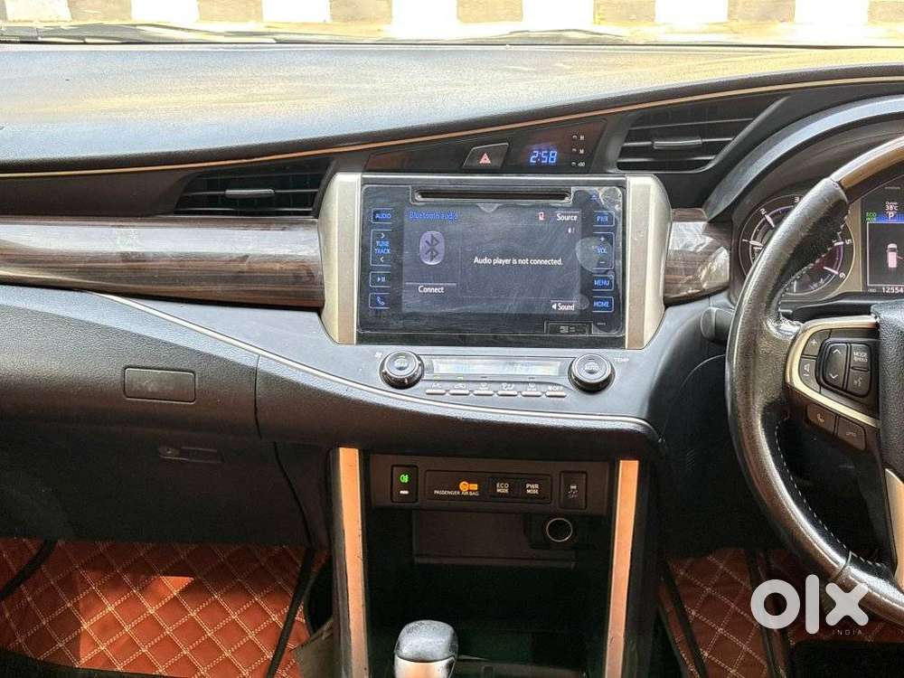 Toyota Innova Crysta 2.8z Automatic, 2017, Diesel