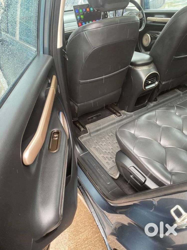 Mg Windsor Ev Essence, 2025