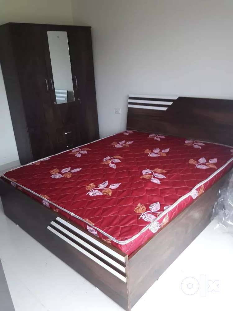 Olx queen size deals bed