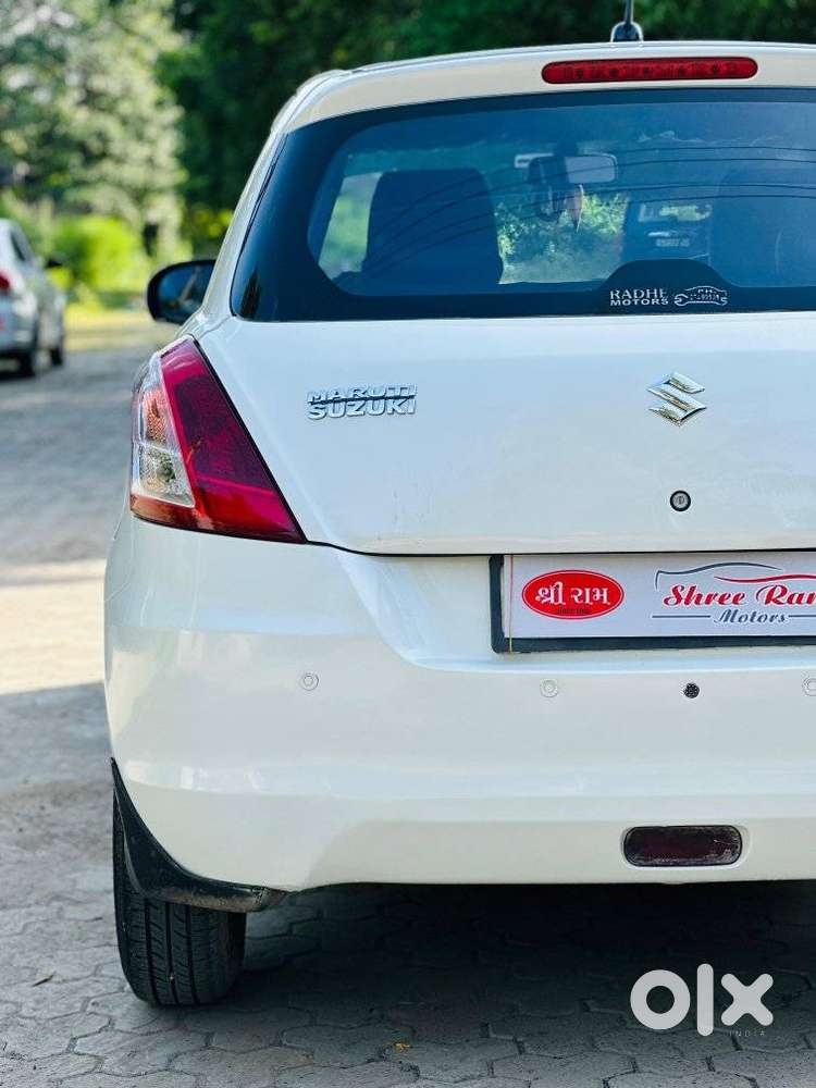 Maruti Suzuki Swift Vxi + Manual, 2012, Petrol