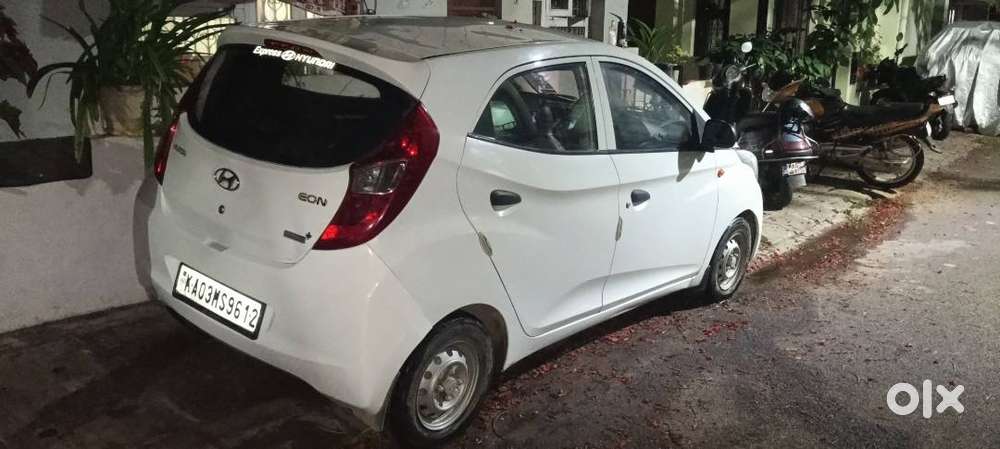 Well Maintained White Colour , Service History Available