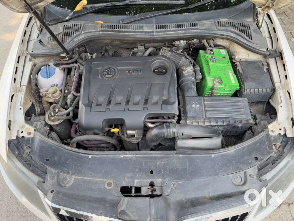 Skoda Superb Diesel 2015 With Company Service Record