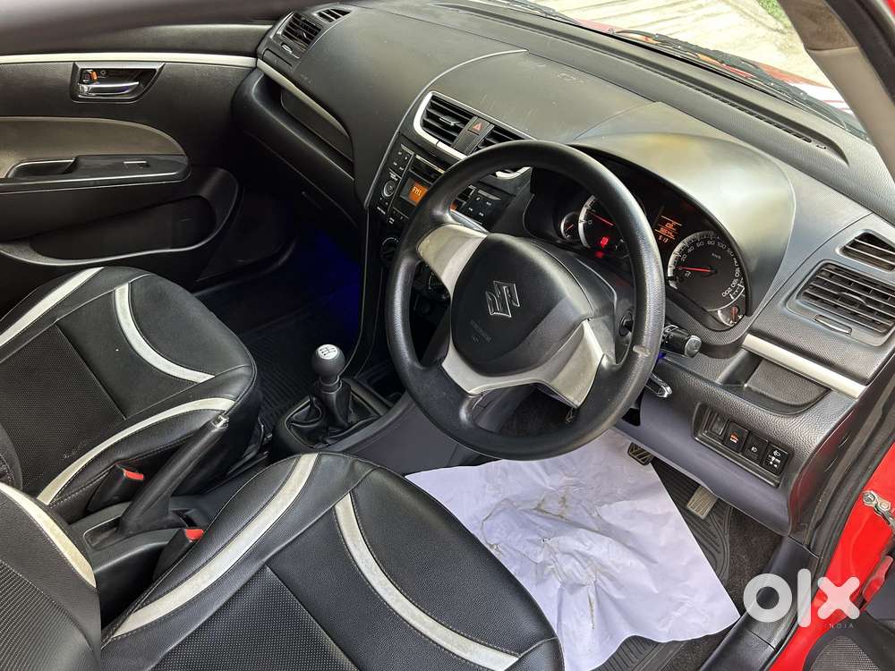 Maruti Suzuki Swift Vxi Optional, 2017, Petrol