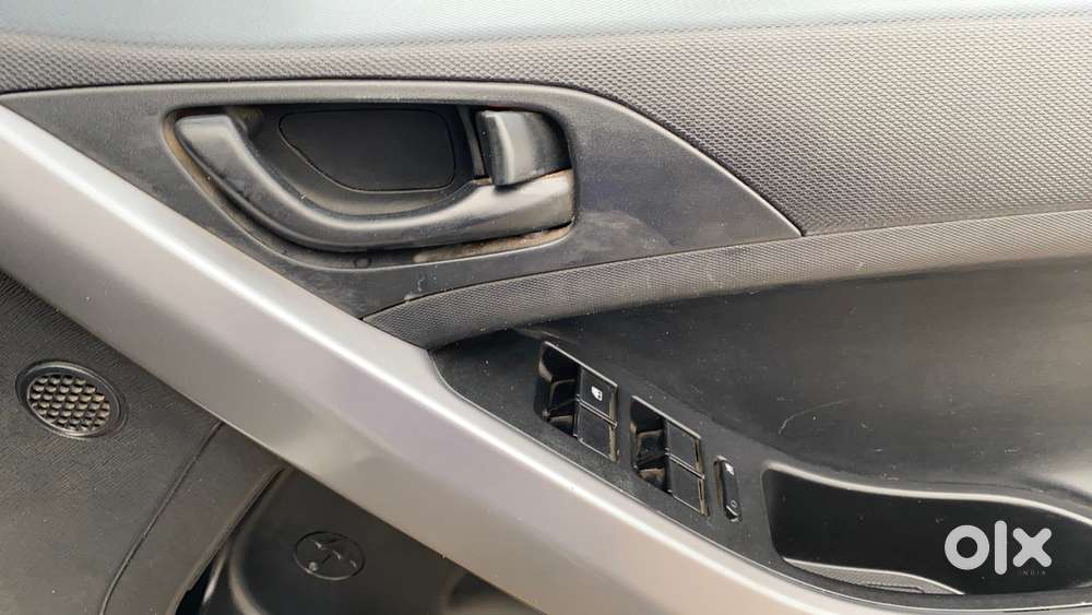 Tata Nexon 1.2 Revotron Xm (s), 2022, Petrol