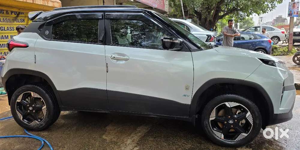 Tata Punch Ev 2024 Empowered + S Lr  Ac Sunroof Ventilationseat 360cam