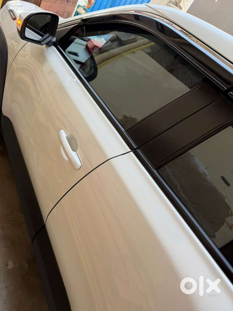 Maruti Brezza Lxi 2025