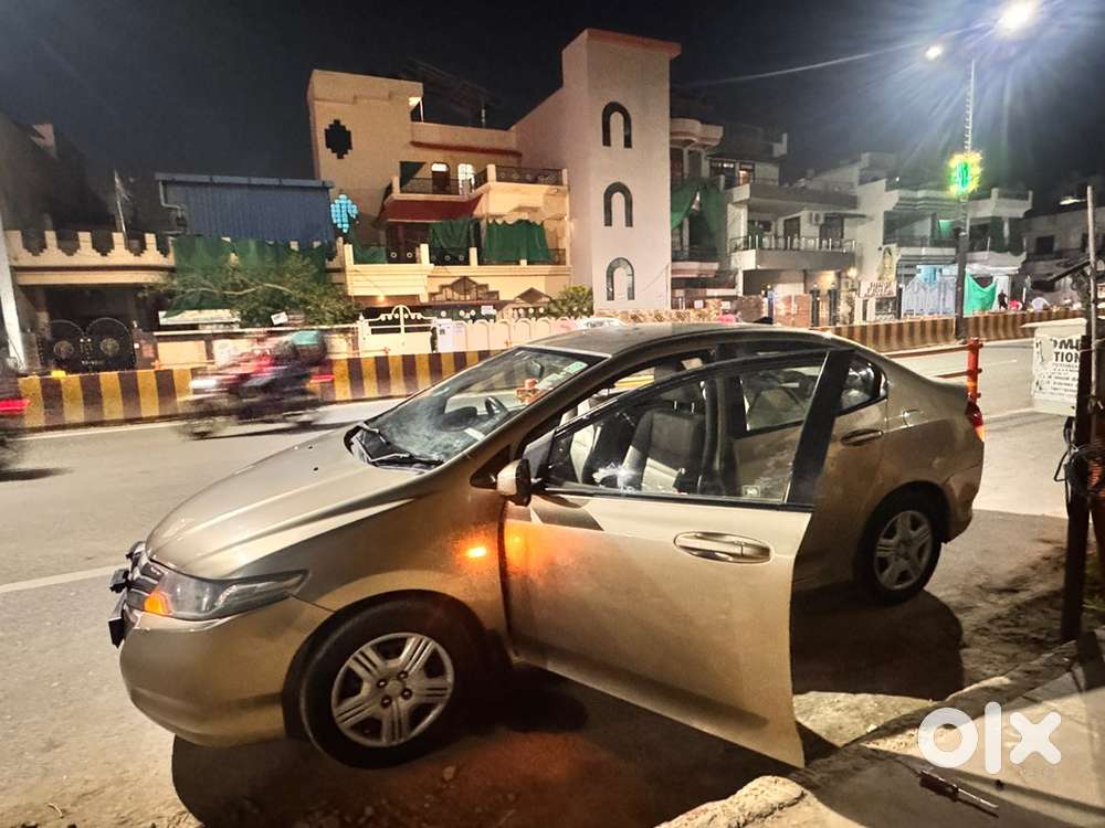 Honda City 2010 Cng & Hybrids 69000 Km Driven