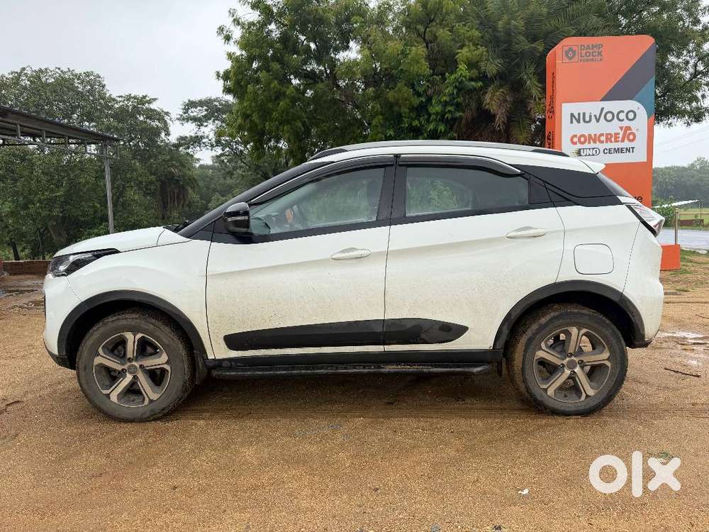 Tata Nexon Xz+ Petrol Manual