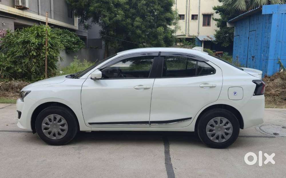 Maruti Suzuki Swift Dzire Vxi Optional, 2026, Cng & Hybrids