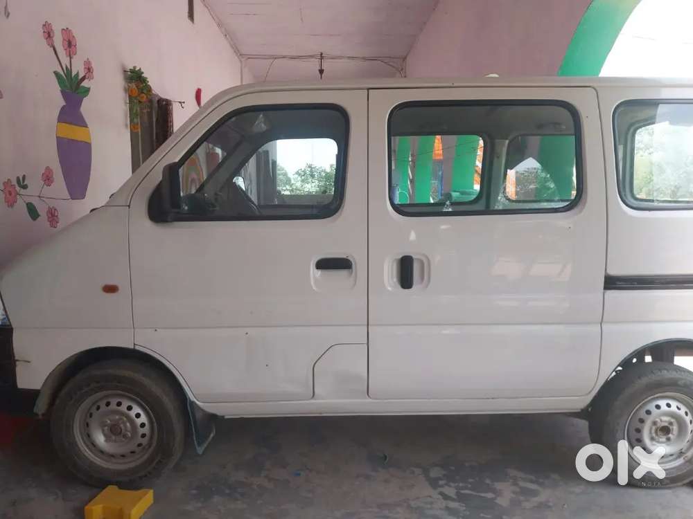 Maruti Suzuki Eeco 2023 Petrol Well Maintained
