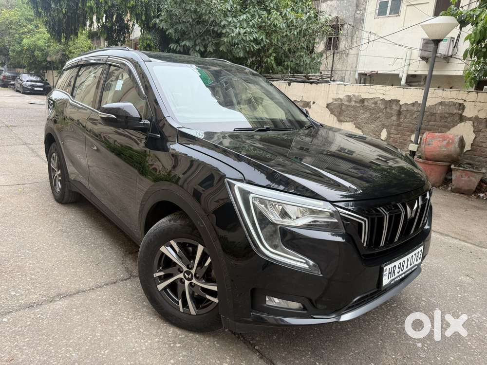 Mahindra Xuv700 2.0 Ax 5 Petrol At Str, 2025, Petrol