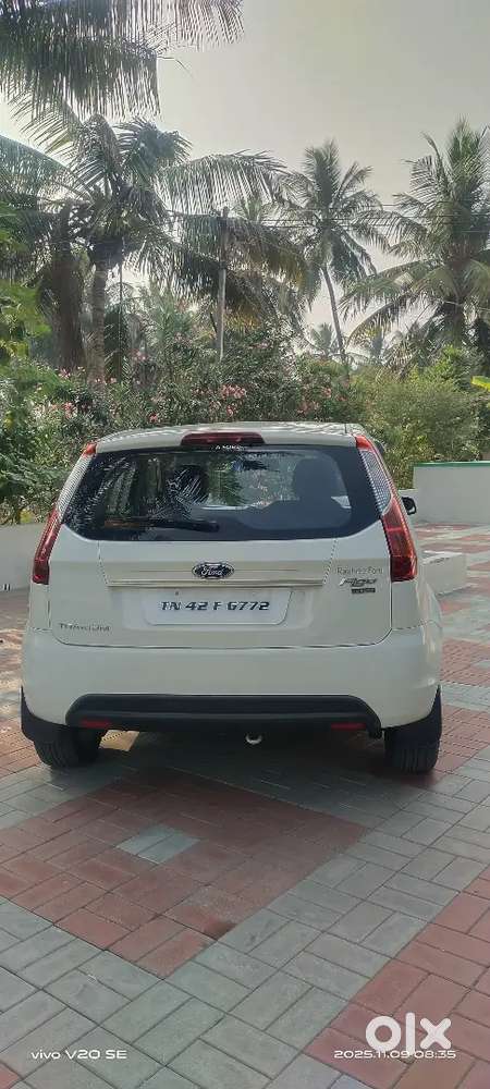 Ford Figo 2012 130000km Driven 2 Owner