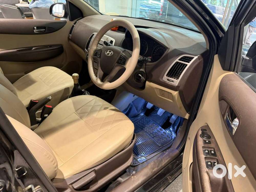 Hyundai I20 2010-2012 1.2 Sportz, 2011, Petrol