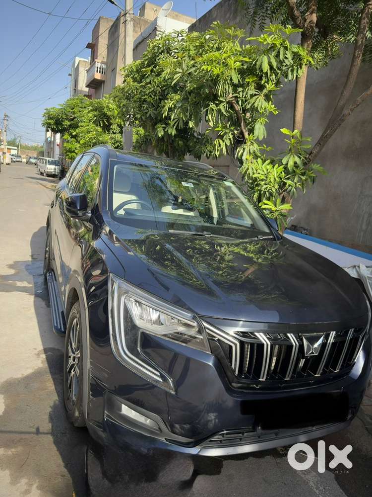 Xuv700 Ax7 L Petrol Top Model