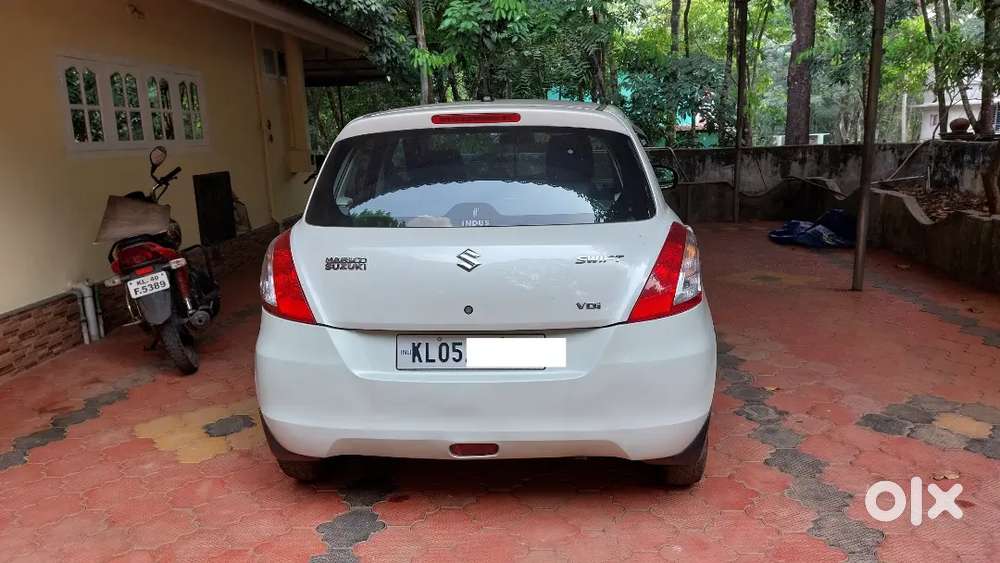 Maruti Suzuki Swift 2012