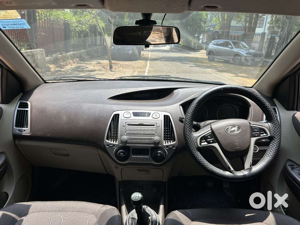 Hyundai I20 2009-2011 Asta, 2011, Petrol