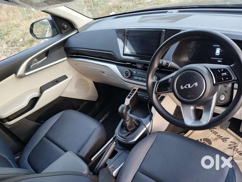 Kia Carens 2024 Diesel Well Maintained