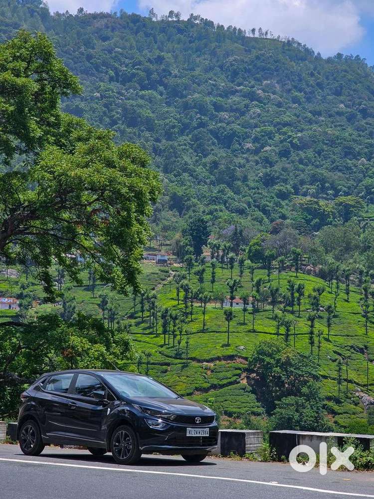 Tata Altroz Xza Plus Black Edition (top End) – 2023 Model