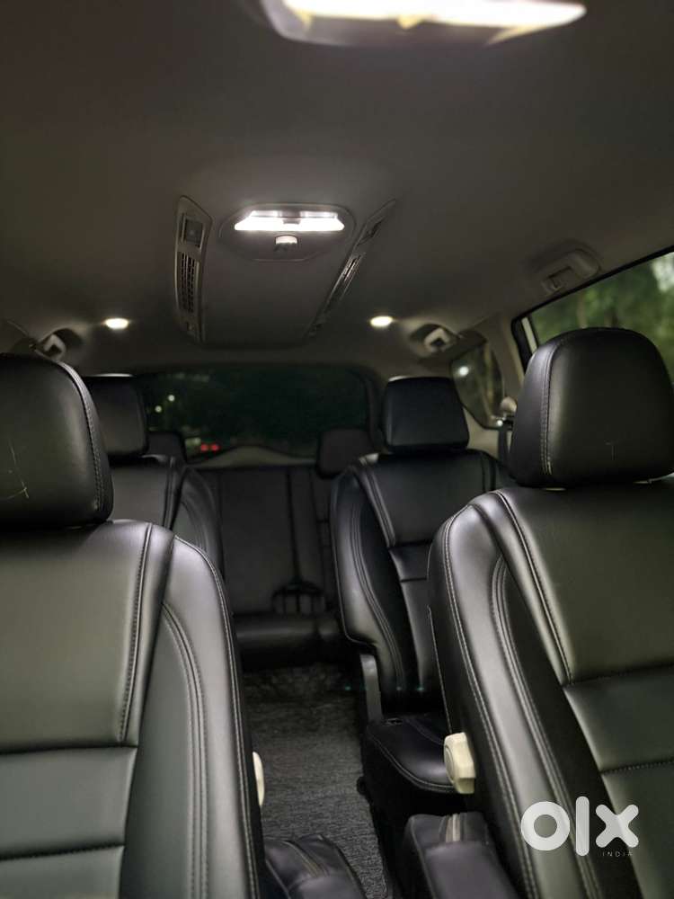 Mahindra Marazzo M6, 2018, Diesel