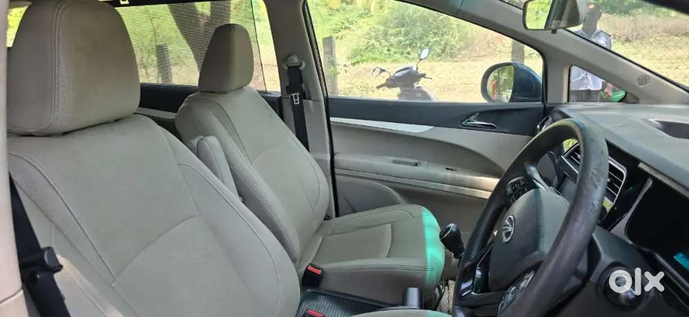 Mahindra Marazzo 1.5 M8 Diesel Manual 2019