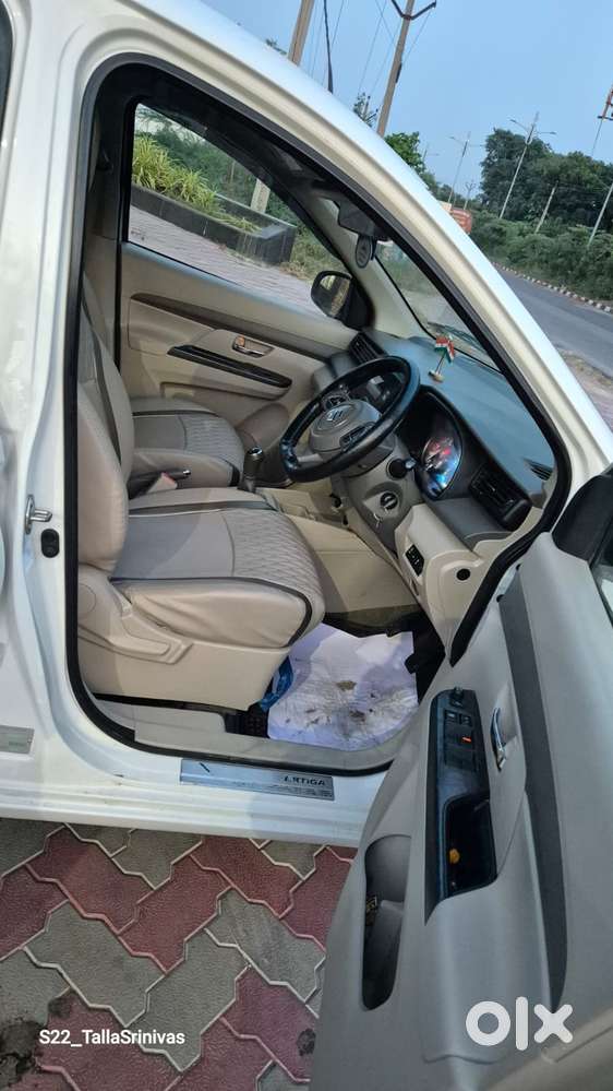 Maruti Suzuki Ertiga Vxi Shvs, 2024, Petrol