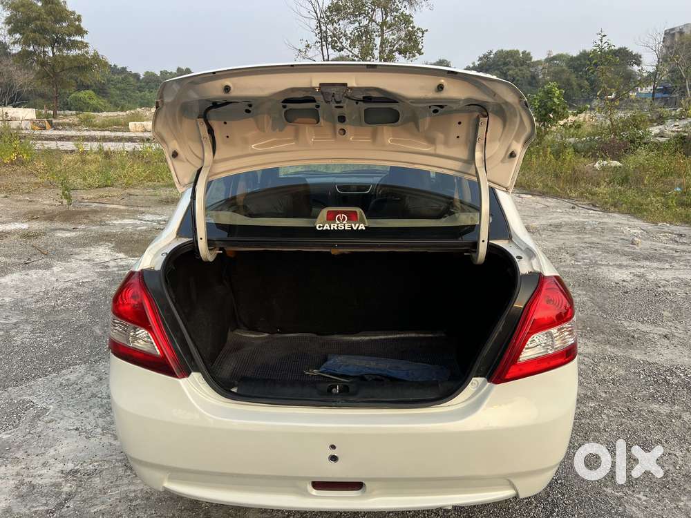 Maruti Suzuki Swift Dzire Vxi Regal Limited Edition Mt, 2014, Petrol
