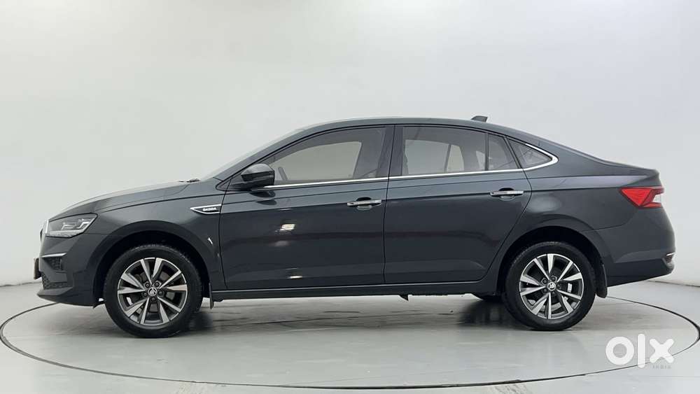 Skoda Slavia Style 1.0l Tsi Mt, 2023, Petrol