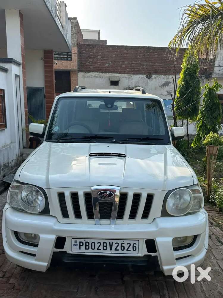 Mahindra Scorpio 2013 Diesel Well Maintained