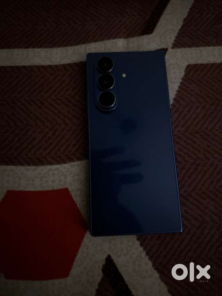 Fold 7 256 gb blue color