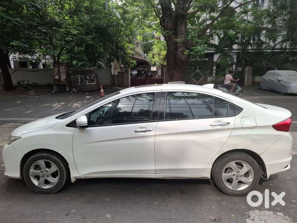Honda City V At Sunroof, 2016, Petrol