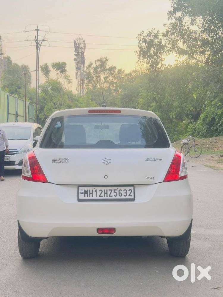 Maruti Suzuki Swift 1.2 Vxi (o), 2012, Petrol