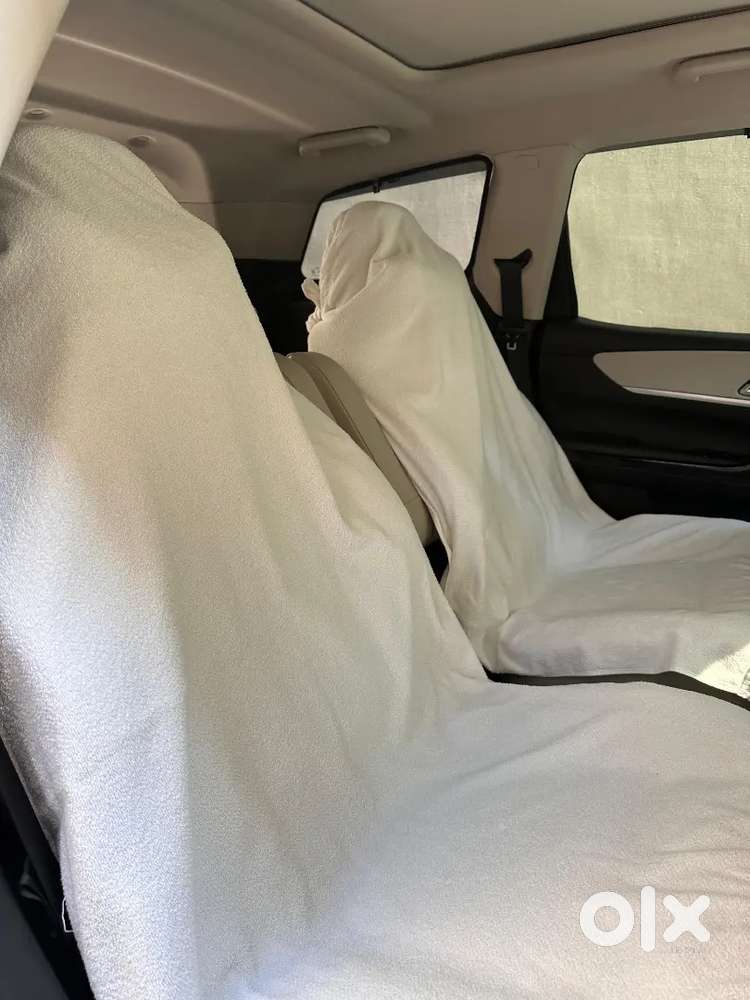 Mahindra Xuv700 2024 Diesel Well Maintained