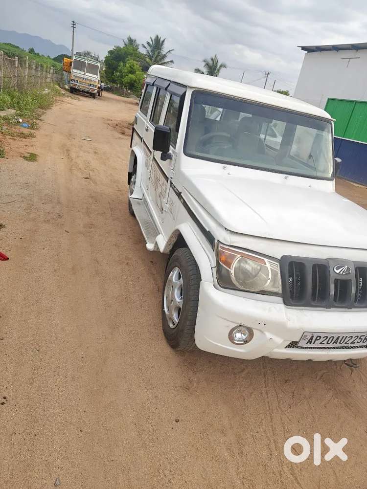 Mahindra Bolero 2013 Diesel 92000 Km Driven Single Owner White Colour