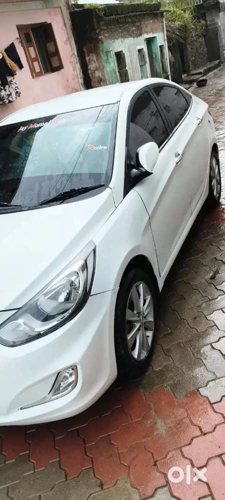 Hyundai Verna Vtvt Sx3 2012