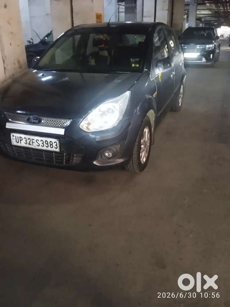 Ford Figo Diesel Titanium 2014 Variant