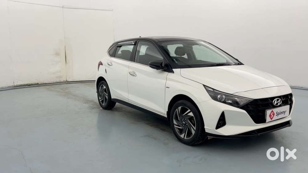 Hyundai I20 Asta (o) 1.2 Ivt Dual Tone, 2022, Petrol