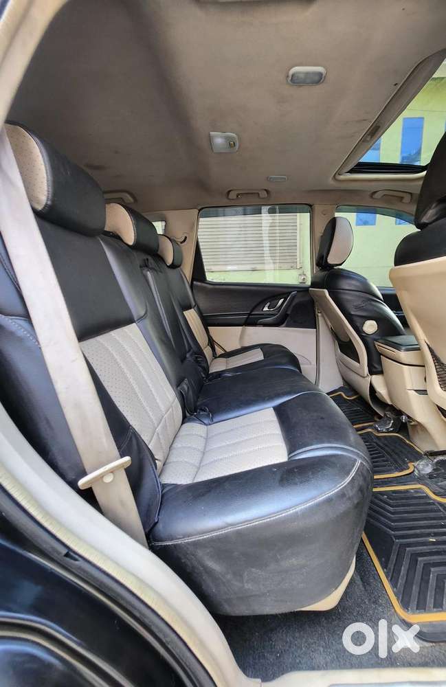 Mahindra Xuv500 W10 2wd, 2015