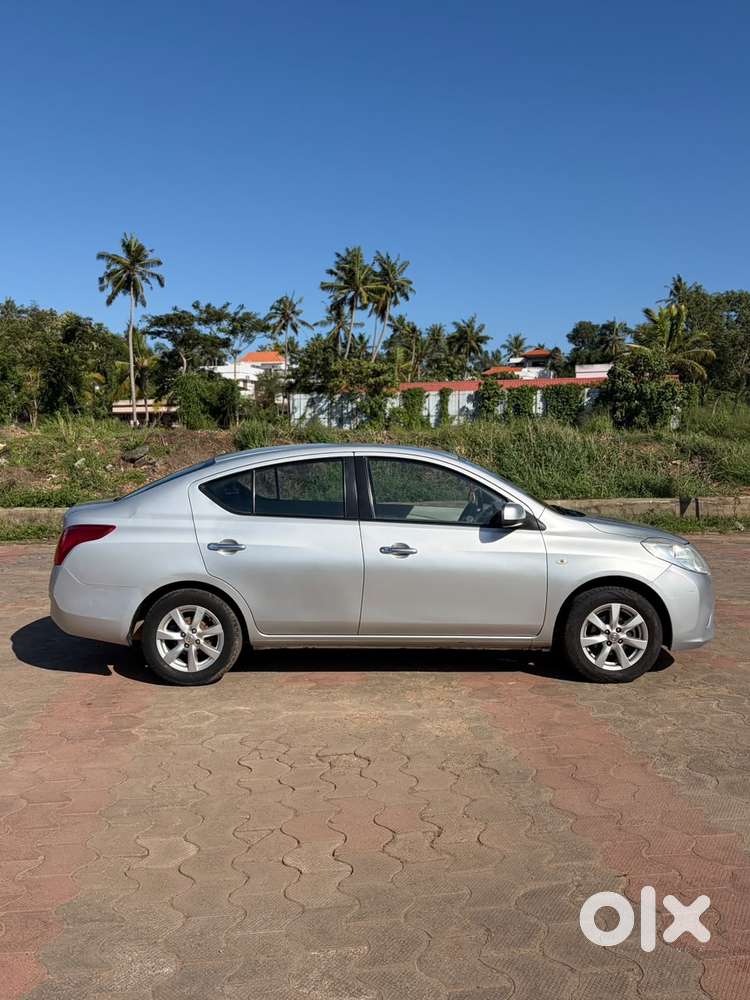Nissan Sunny Xv, 2014, Petrol