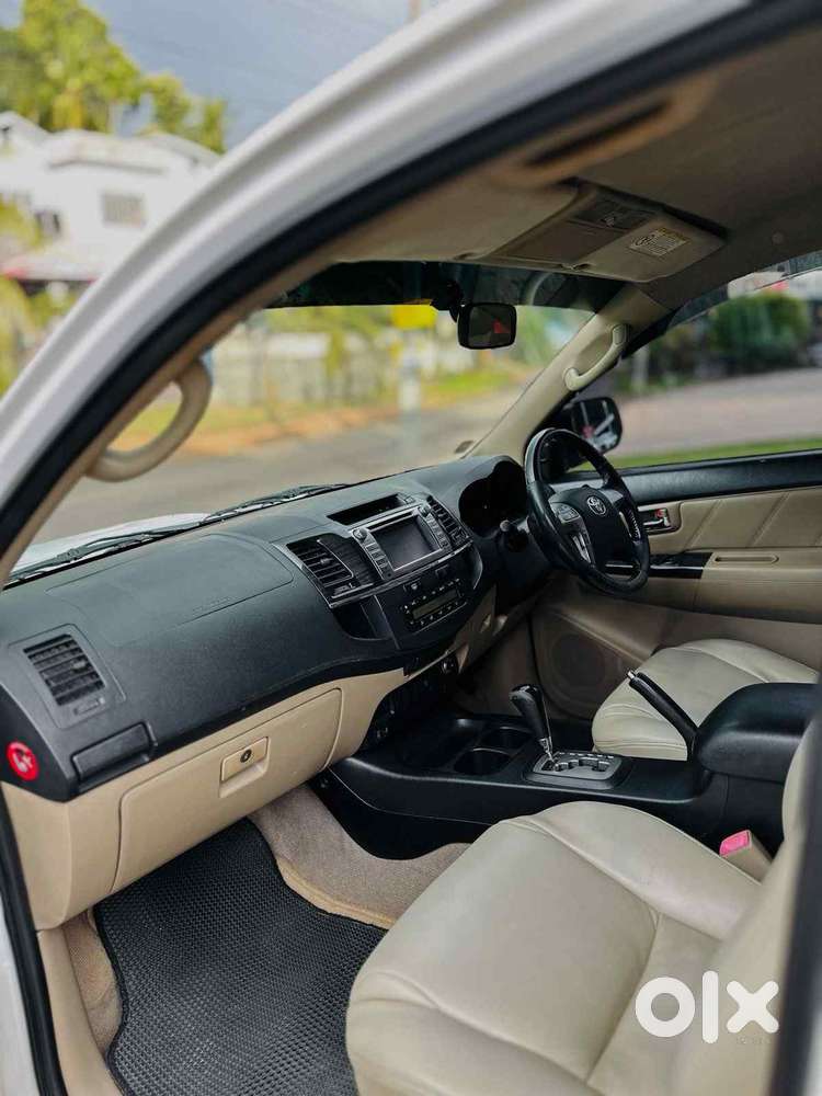 Toyota Fortuner 2011-2016 4x2 At, 2014, Diesel