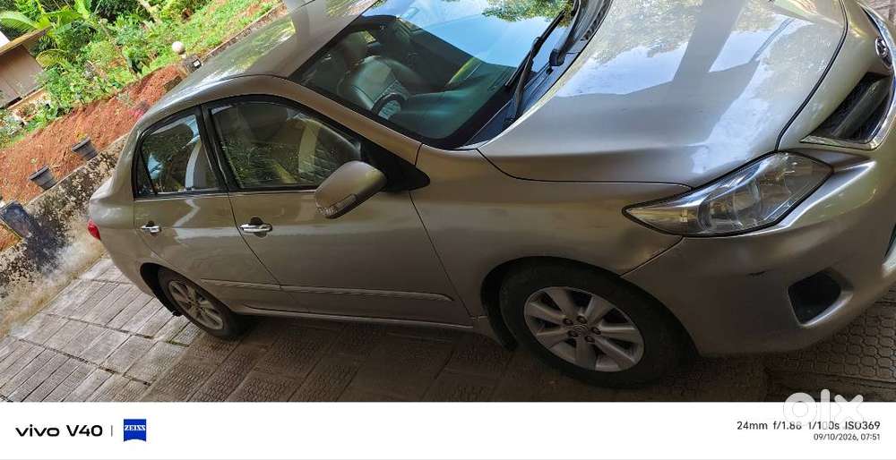 Toyota Corolla Altis 2012