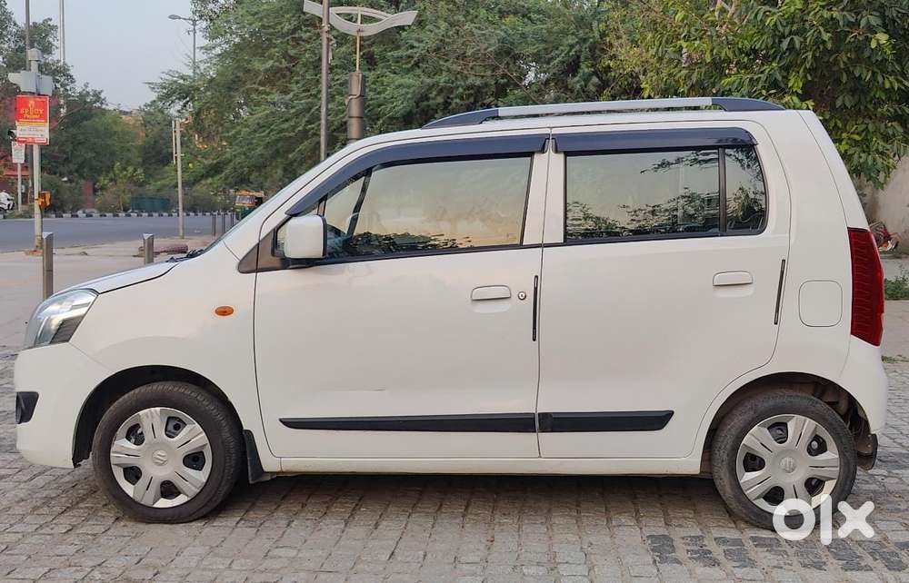 Maruti Suzuki Wagon R Vxi Amt1.2, 2018, Cng & Hybrids
