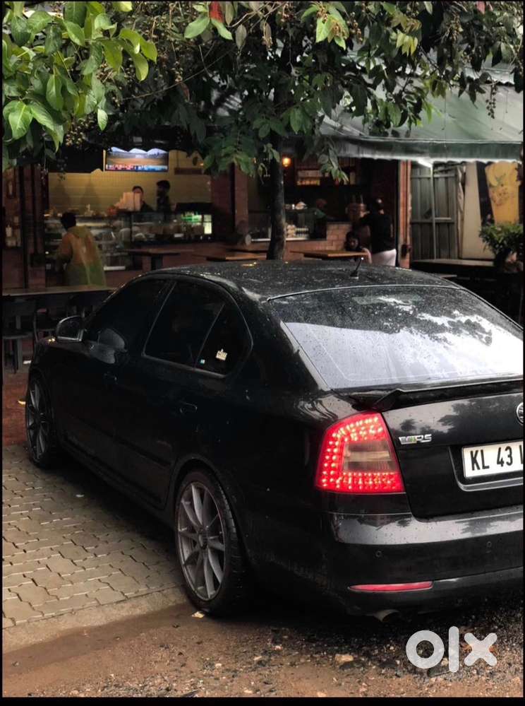 Skoda Laura