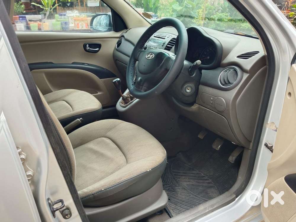 Hyundai I10 Sportz, 2012, Petrol