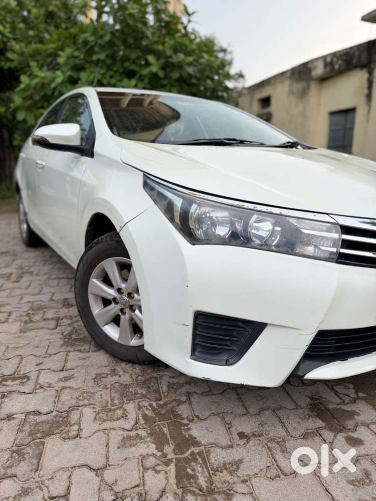 Toyota Corolla Altis 2014