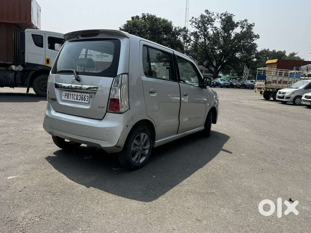 Maruti Suzuki Wagon R Vxi Plus Mt, 2018, Petrol