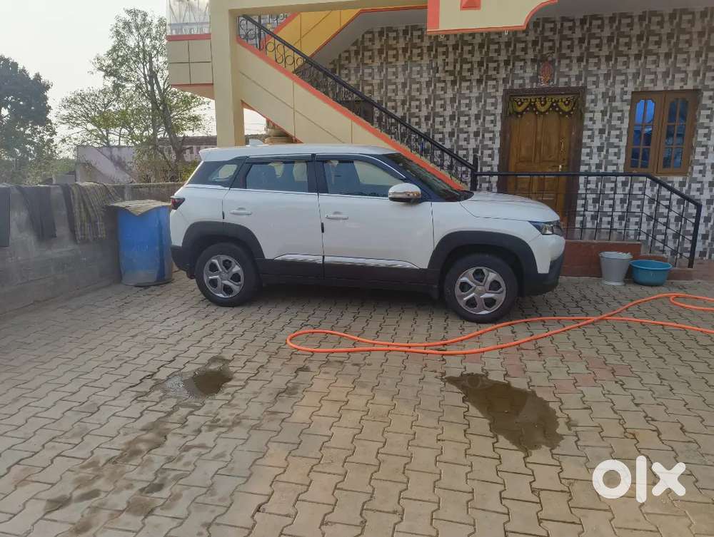 Buying New Car Xuv700