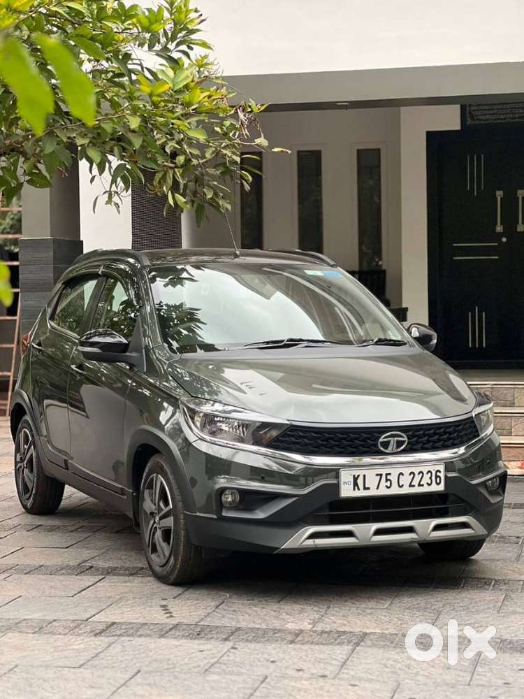 Tata Tiago 1.2 Revotron Xza, 2022, Petrol