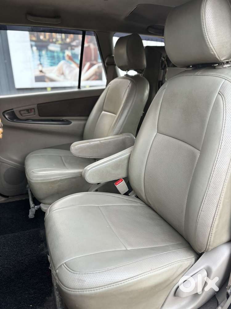 Toyota Innova 2.5 G (diesel) 7 Seater Bs Iv, 2013, Diesel