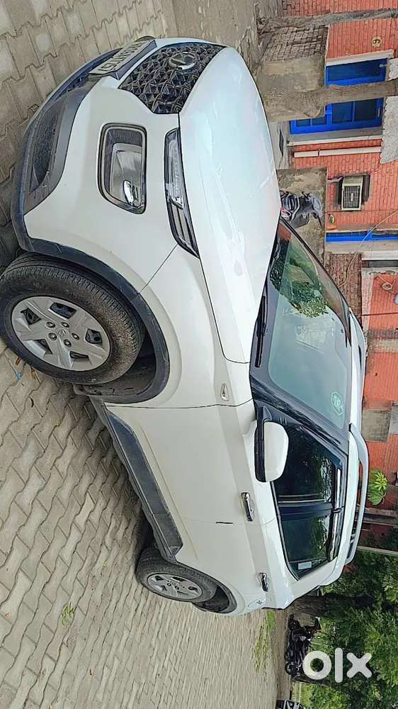 Hyundai Venue 2020 Diesel 60000 Km  Driven Well Maintained